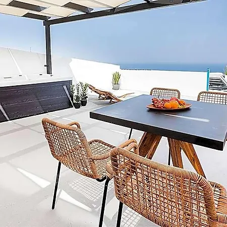 Christos With Outdoor Hot Tub And Sea View Santorini Island
