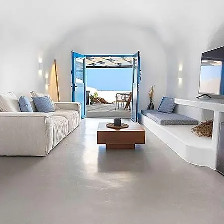 Christos With Outdoor Hot Tub And Sea View