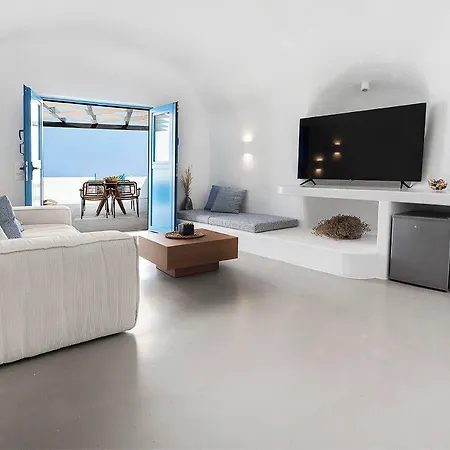 Szálloda Christos With Outdoor Hot Tub And Sea View 3*